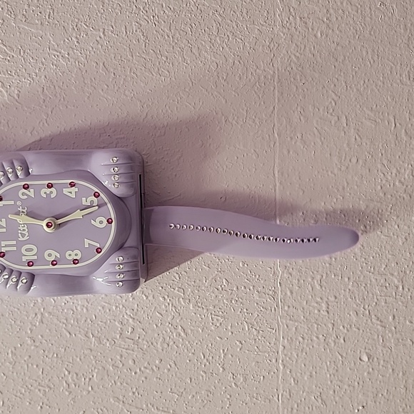 RARE Jeweled Pastel Lilac Kit Kat Cat Klock Clock - Picture 4 of 5